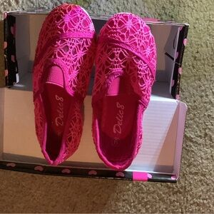 Delic8 Pink lace crochet style flat Sandal
